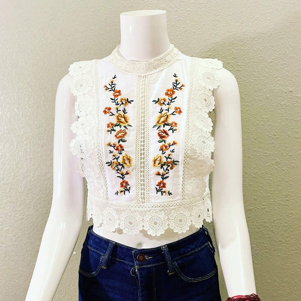 Top - Picture 2 of 2